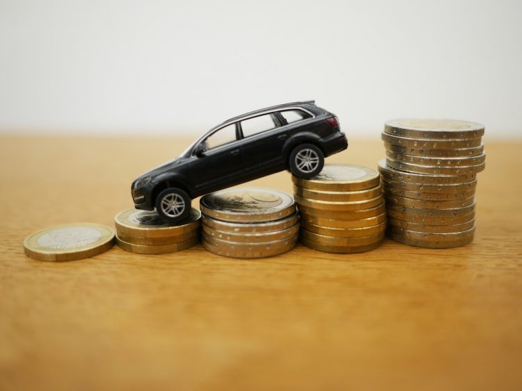 How to grab car loan with Less Money?
