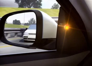 Blind Spot Monitoring Systems: How Do They Work, and Are They Worth It?