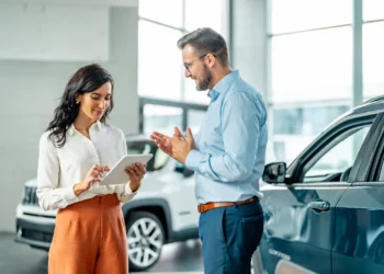 How to Negotiate the Best Price with a Local Car Dealer
